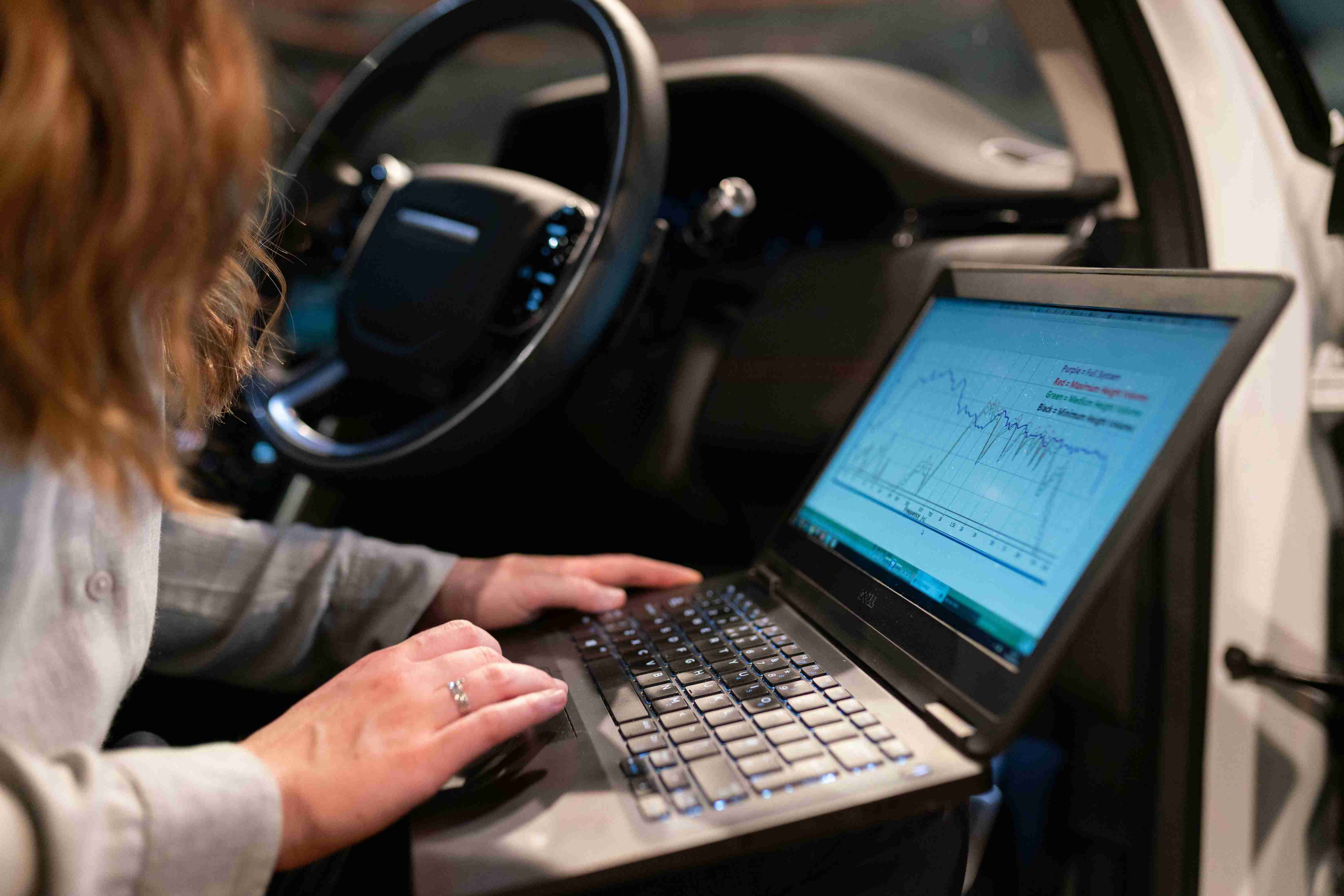 AI investment assistant interface on a laptop